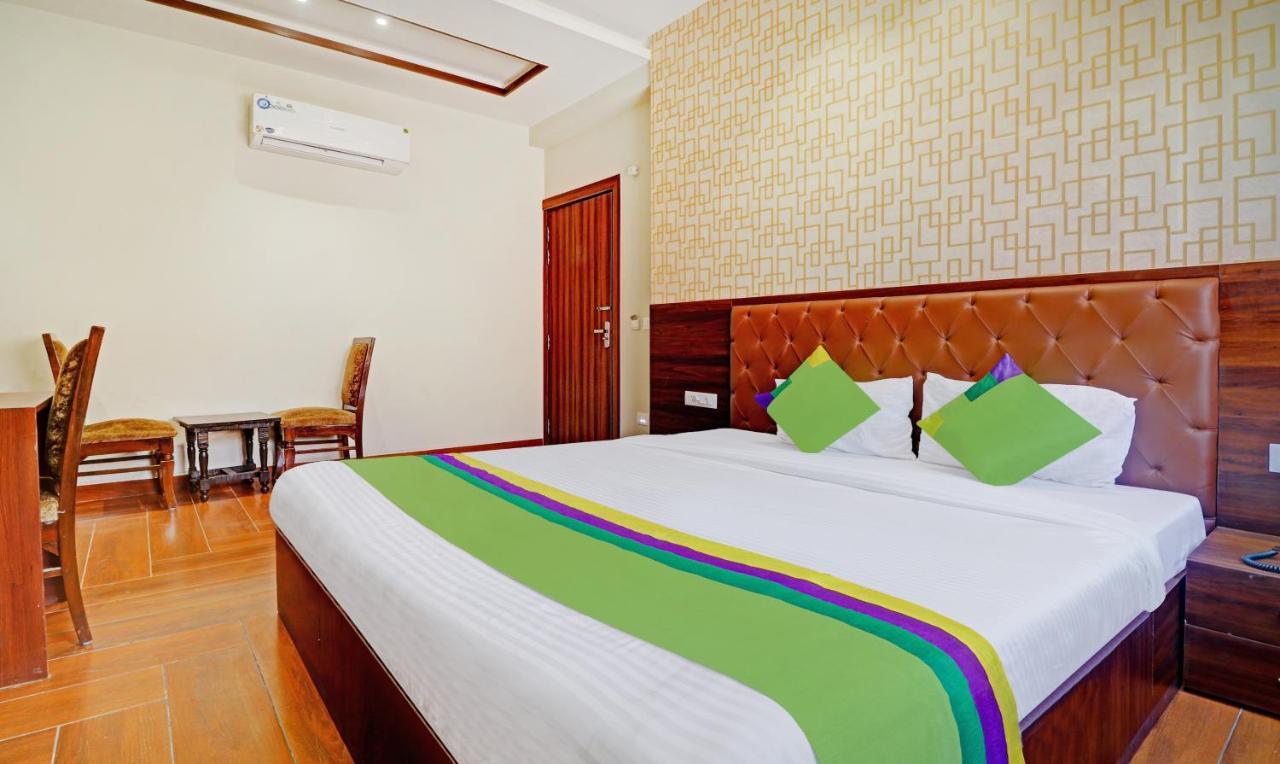Treebo Trend Gt Palace Fatehabad Road Hotel Agra  Buitenkant foto