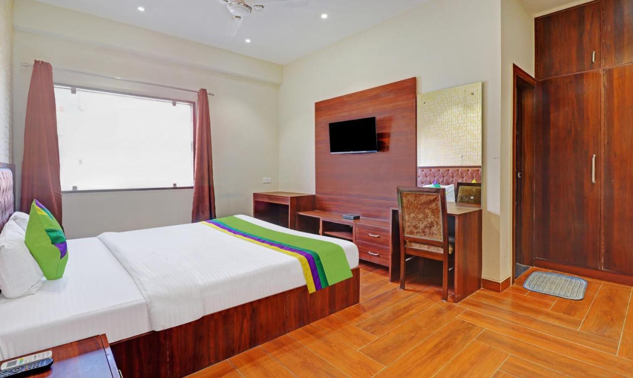 Treebo Trend Gt Palace Fatehabad Road Hotel Agra  Buitenkant foto