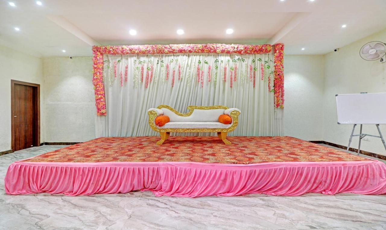 Treebo Trend Gt Palace Fatehabad Road Hotel Agra  Buitenkant foto